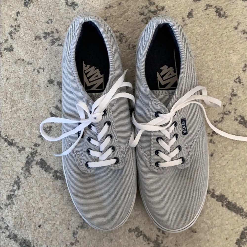 Vans • Navy and White Stripe Size 6.5